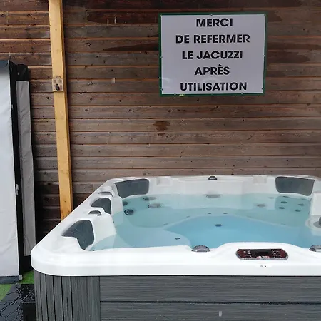 Jacuzzi Prive Romann 1 아파트 *