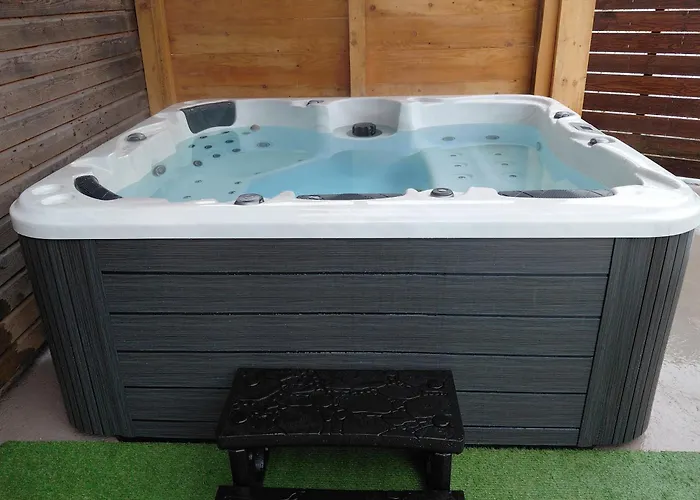 Jacuzzi Prive Romann 1 아파트 종루프 롱지메르